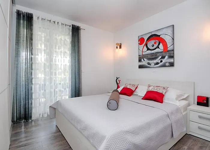Family-friendly With Swimming Pool - Kozjak, - 18542 Vir