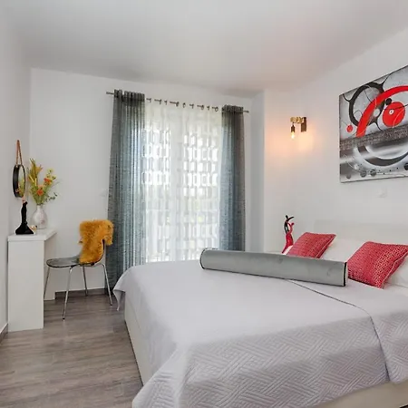 Family Friendly With A Swimming Pool - Kozjak, - 18542 * Vir