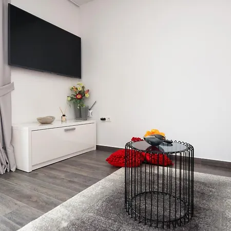 Family Friendly With A Swimming Pool - Kozjak, - 18542 Apartamento