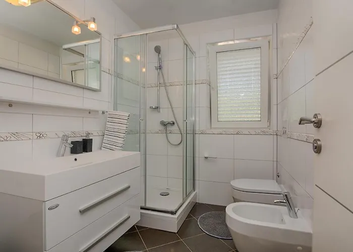 Family-friendly With Swimming Pool - Kozjak, - 18542 * Vir